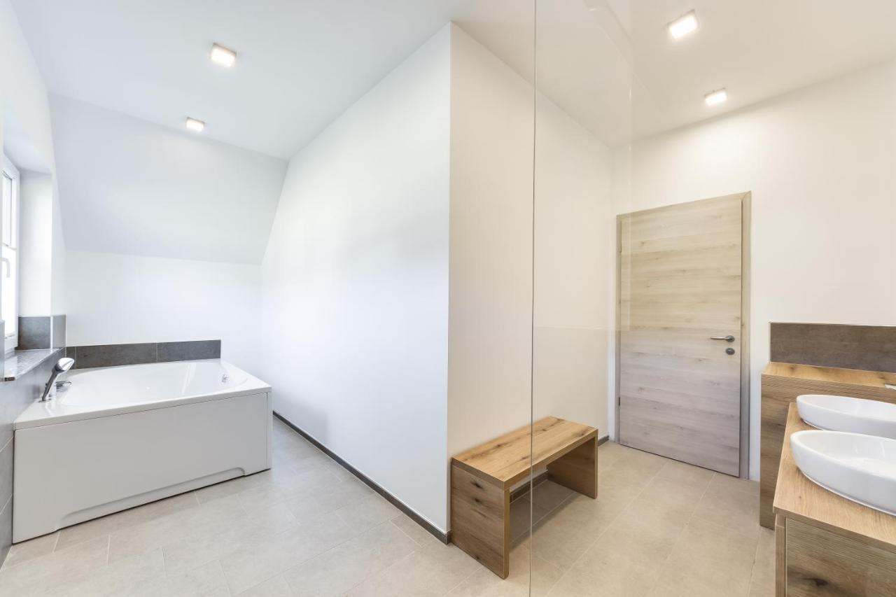Chic Apartments With Finnish Sauna And Jacuzzi Kranjska Gora Buitenkant foto