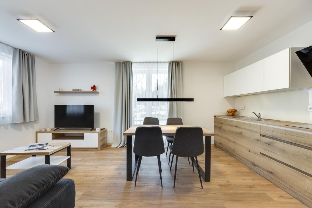 Chic Apartments With Finnish Sauna And Jacuzzi Kranjska Gora Buitenkant foto